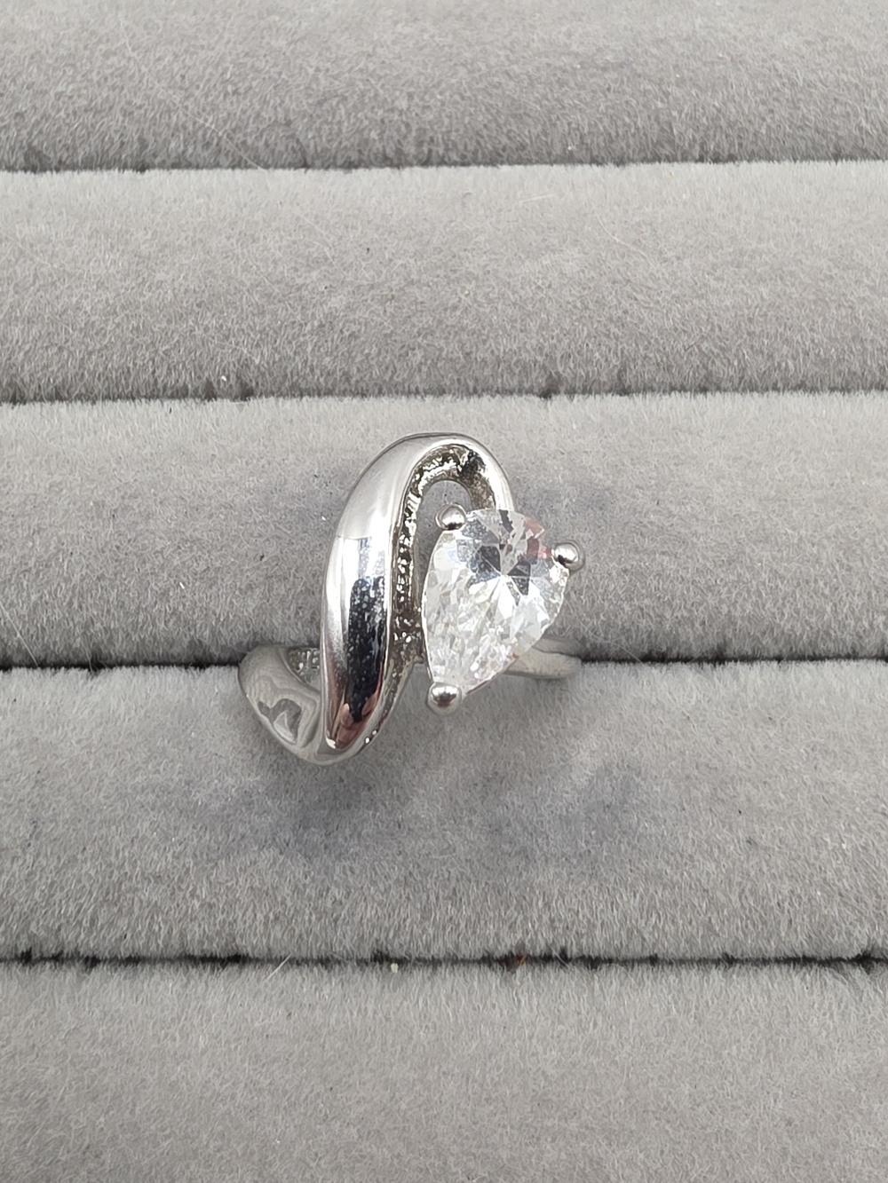 Silver Teardrop Cubic Zirconia Statement Ring Size 5 - Silver